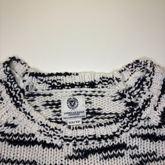 American Eagle Outfitters Womens Knit Sweater Round Neck Size XSmall Black White - Picture 2 of 8